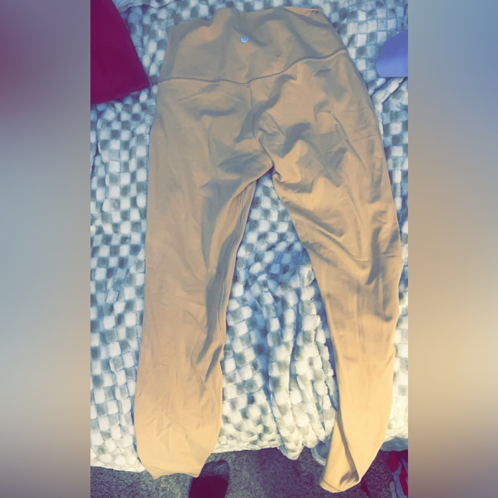 Baby pink lulu leggings